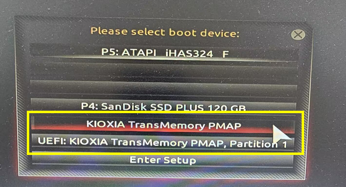 Von Windows 11 Install USB booten